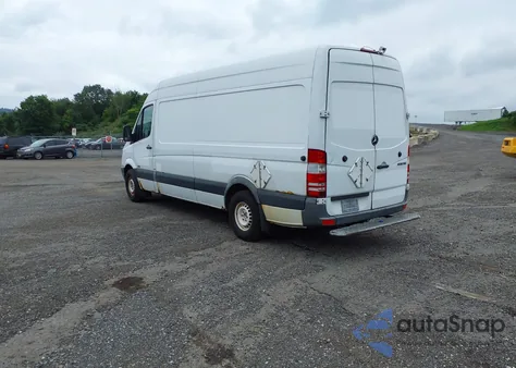 2011 Mercedes-Benz Sprinter 2500 High Roof из США, поврежденный, VIN WD3PE8CB7B5587499